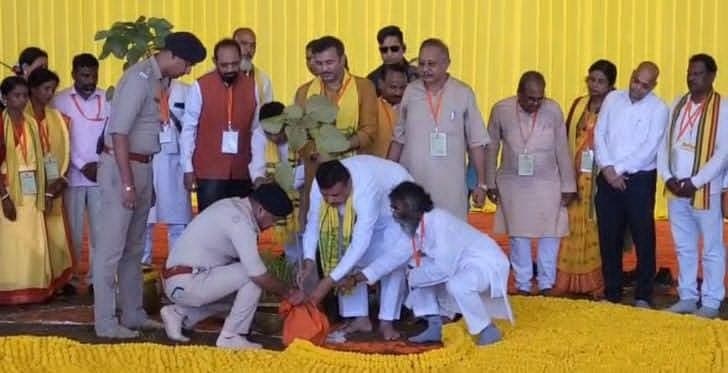 करम महाजुड़ान में गूंजा कुड़मी समाज का सवाल, शुभेंदु अधिकारी ने खोला घोषणाओं का पिटारा