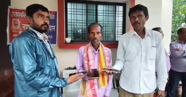 खोए मोबाइल लौटे तो खिल उठे चेहरे, ‘प्रोजेक्ट डिवाइस’ से 103 फोन बरामद