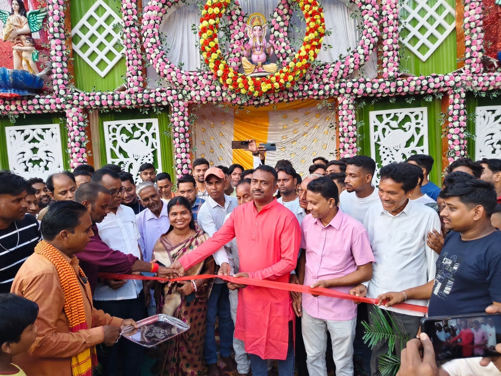 कुकड़ू में आठ दिवसीय गणेश मेला शुरू, भव्य पंडाल में उमड़ी श्रद्धा की भीड़